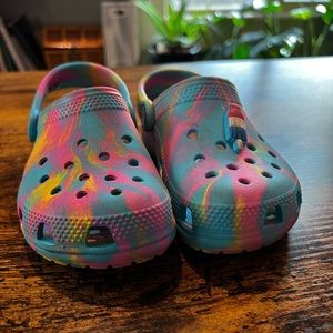 Barely worn toddler crocs
